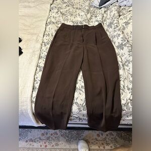 Aritzia Effortless Pant